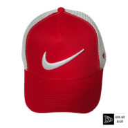 کلاه پشت تور قرمز